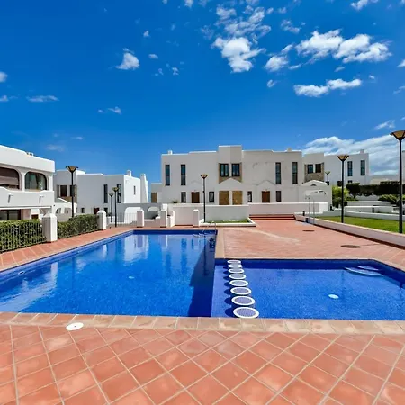 Mirador De Bassetes 14 - Grupo Turis * カルプ